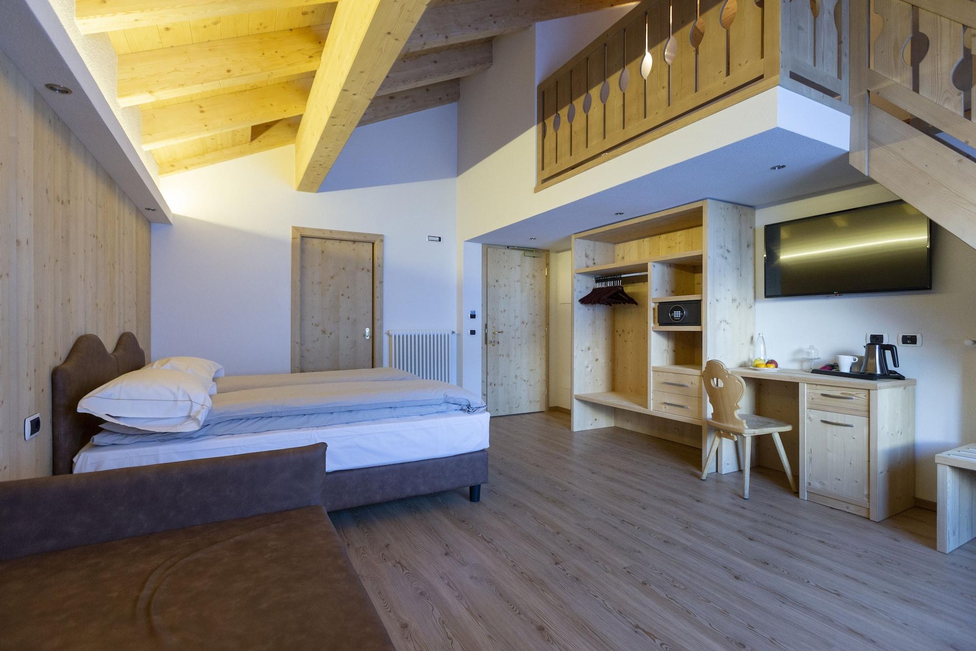 Hotel "La Suisse" Ливиньо Экстерьер фото