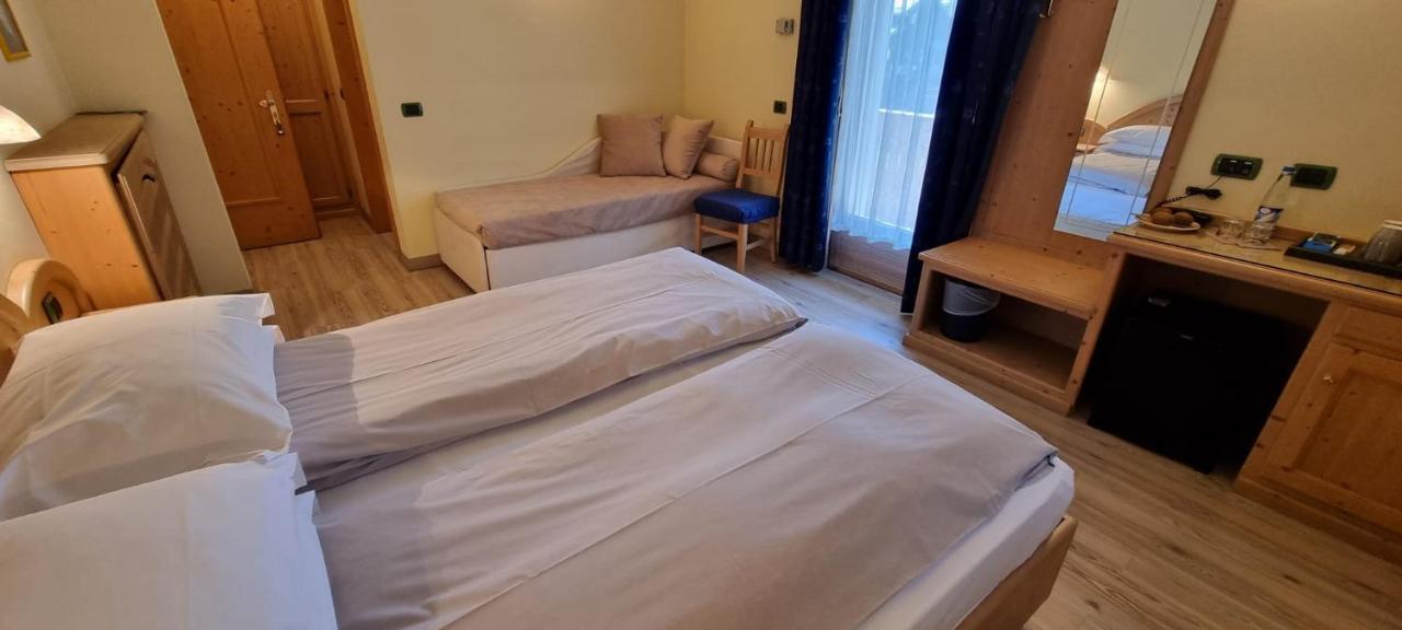 Hotel "La Suisse" Ливиньо Экстерьер фото