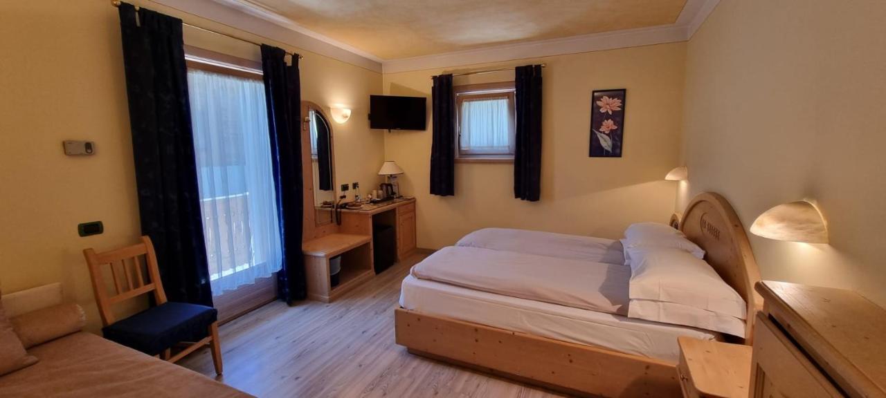 Hotel "La Suisse" Ливиньо Экстерьер фото