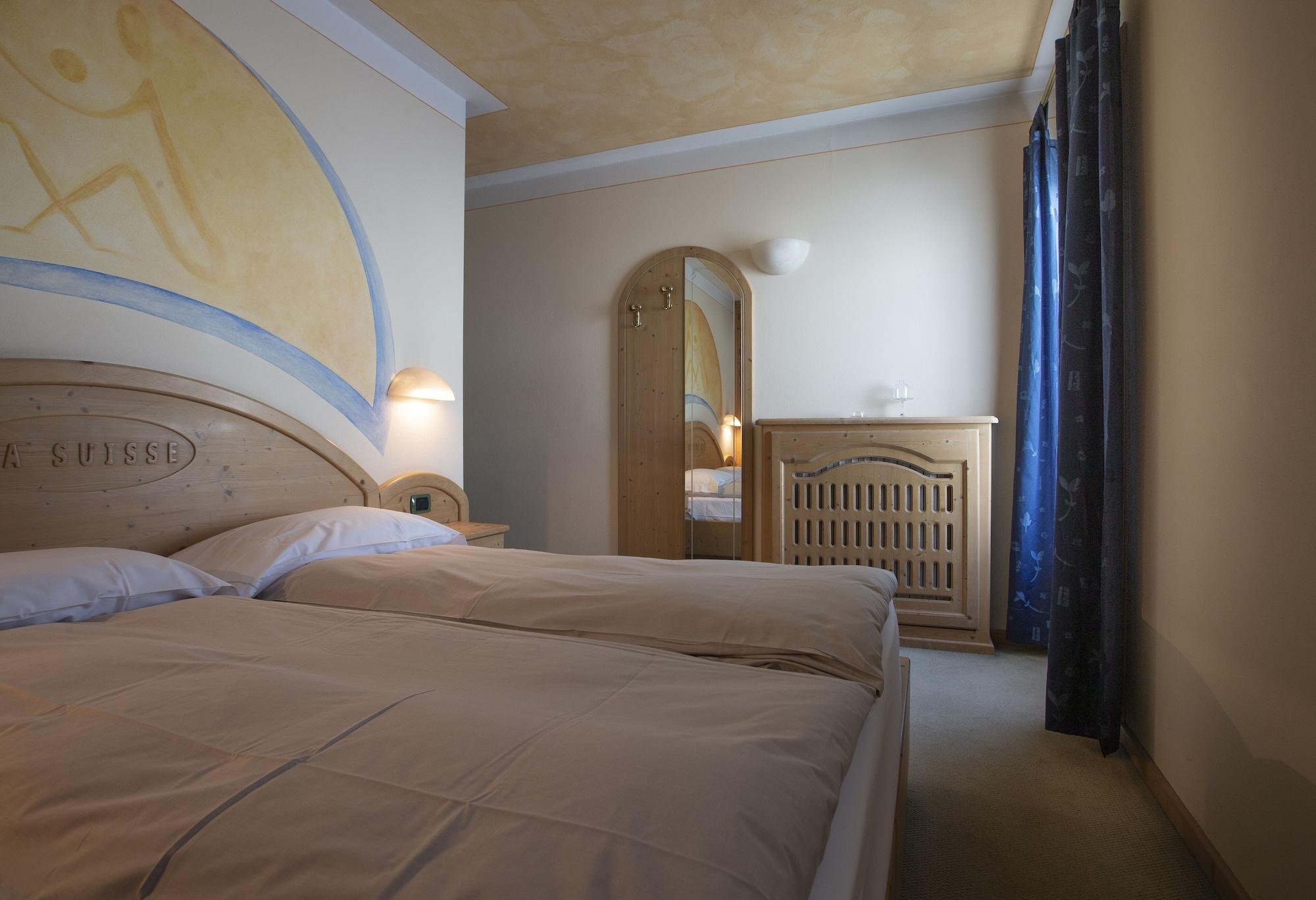 Hotel "La Suisse" Ливиньо Экстерьер фото